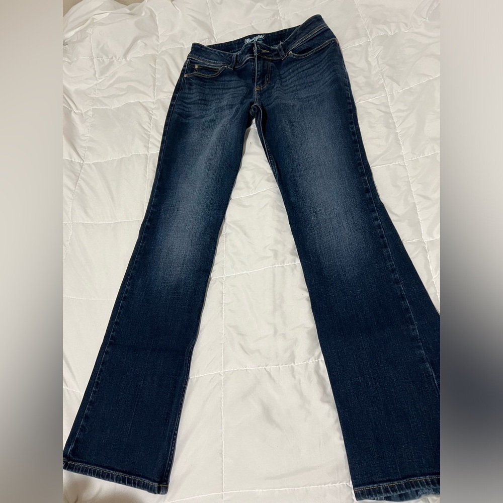 Wrangler Women’s Jeans size 7/34 Midrise Excellent condition